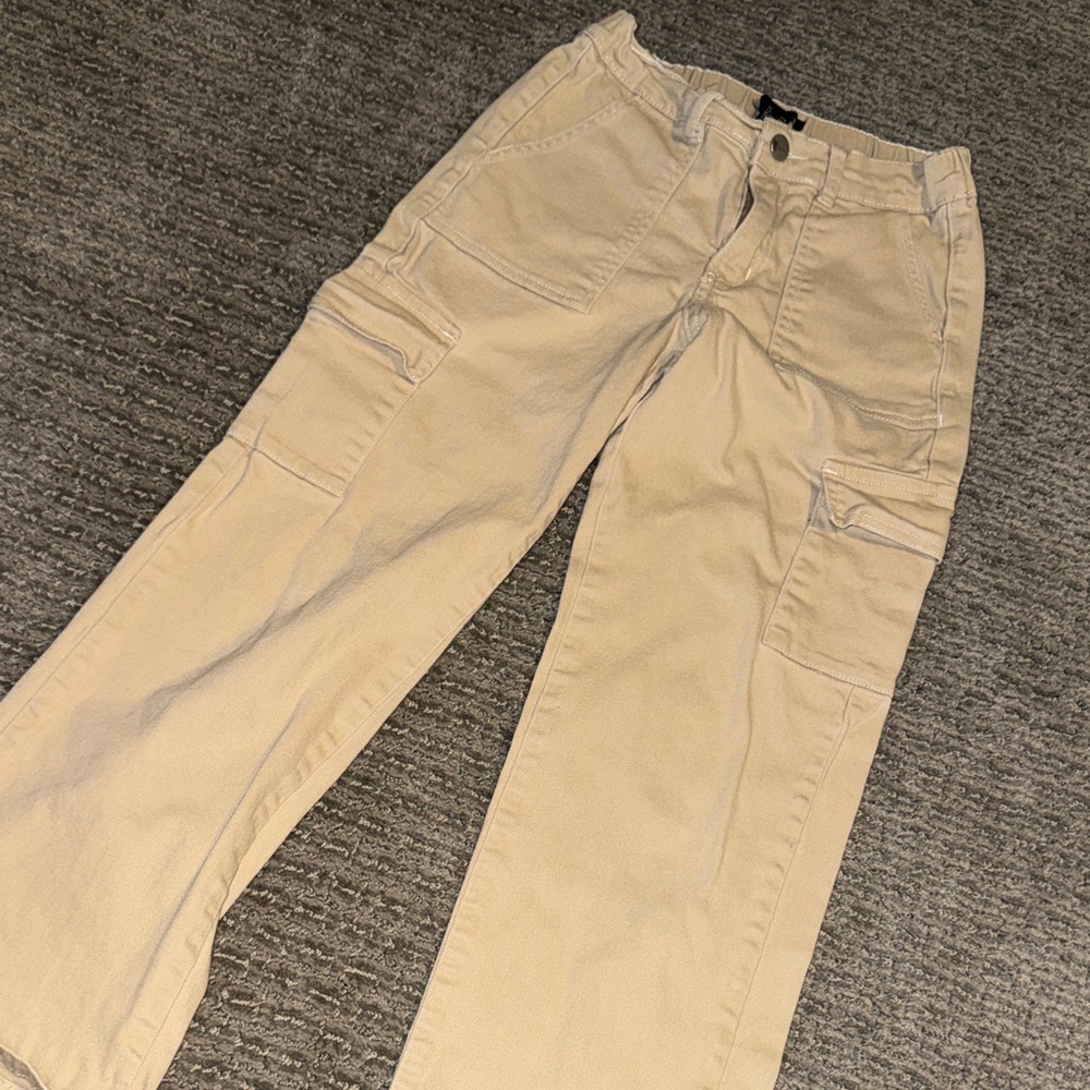 Girls size 9/10 Forever 21 Kids Cargo Pants with Utility Pockets